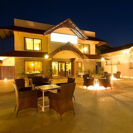 One Earth Royale Boutique Hotel Массури Экстерьер фото