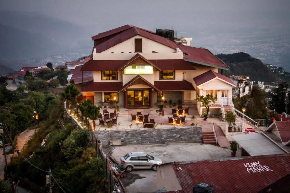 One Earth Royale Boutique Hotel Массури Экстерьер фото